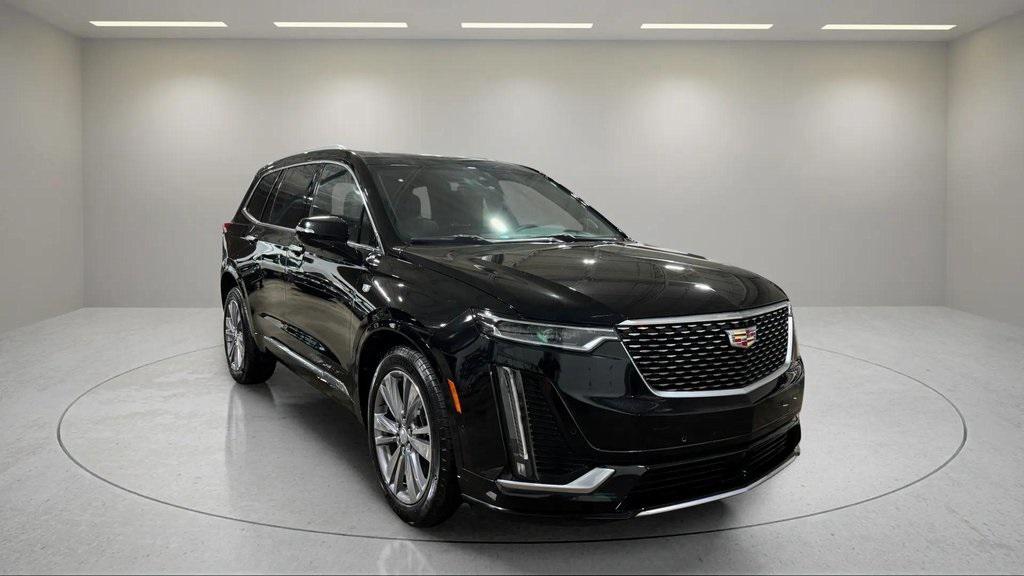 used 2024 Cadillac XT6 car, priced at $51,995
