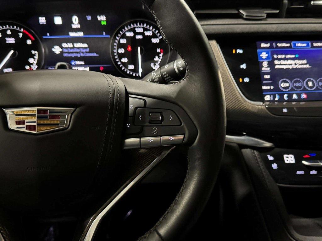 used 2024 Cadillac XT6 car, priced at $51,995