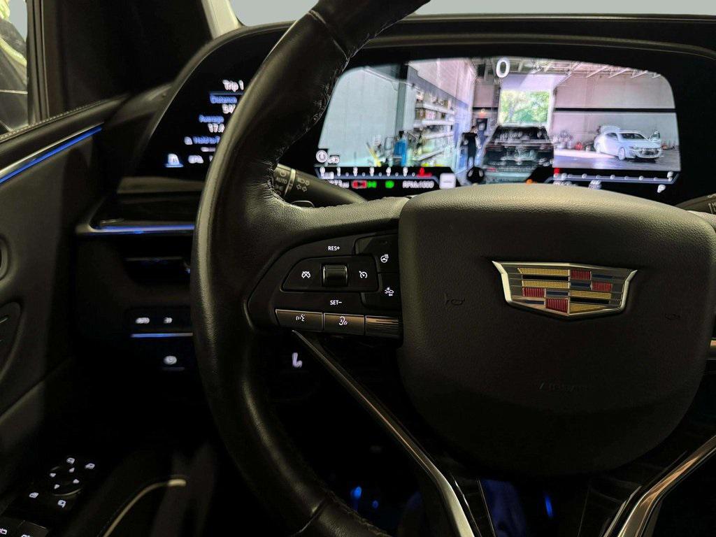 used 2022 Cadillac Escalade ESV car, priced at $62,995
