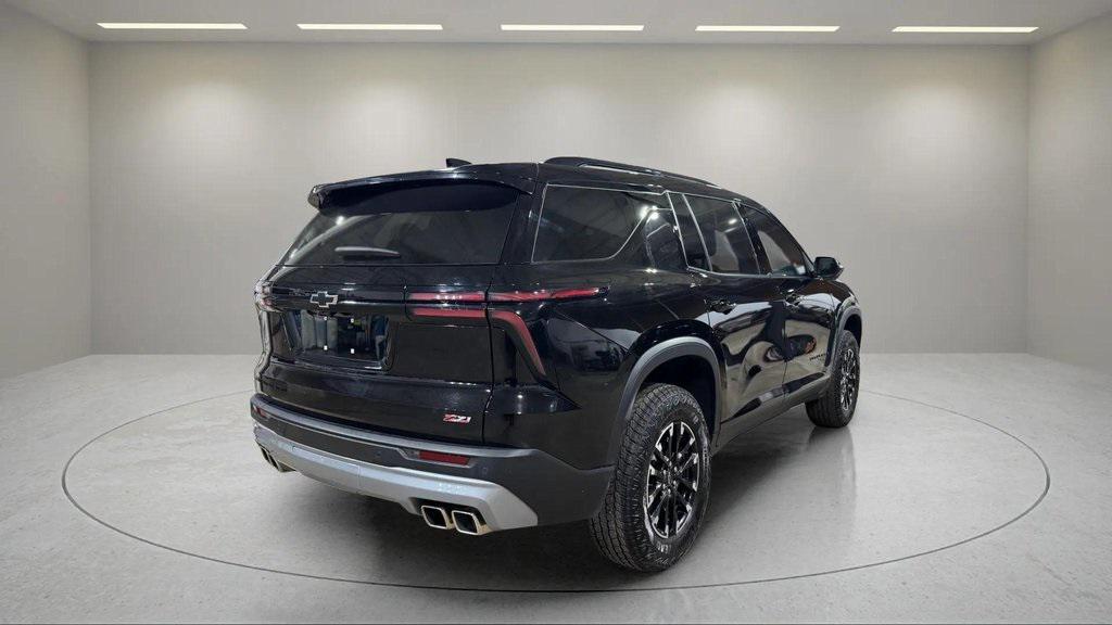 used 2024 Chevrolet Traverse car, priced at $45,995