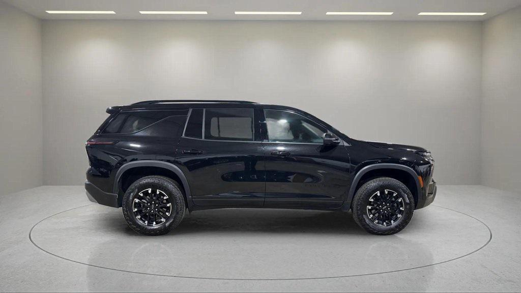 used 2024 Chevrolet Traverse car, priced at $45,995