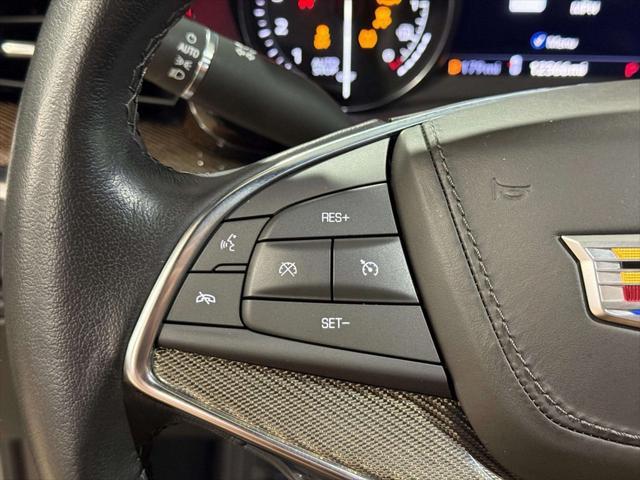 used 2024 Cadillac XT5 car, priced at $47,990