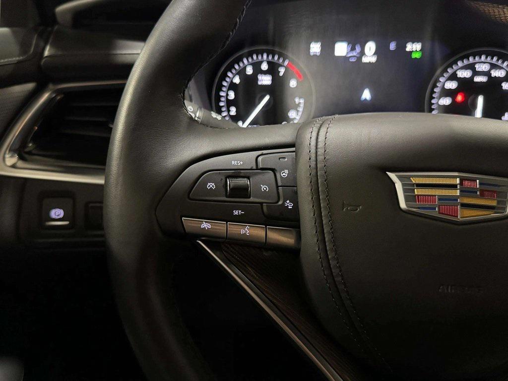 used 2024 Cadillac XT6 car, priced at $47,895