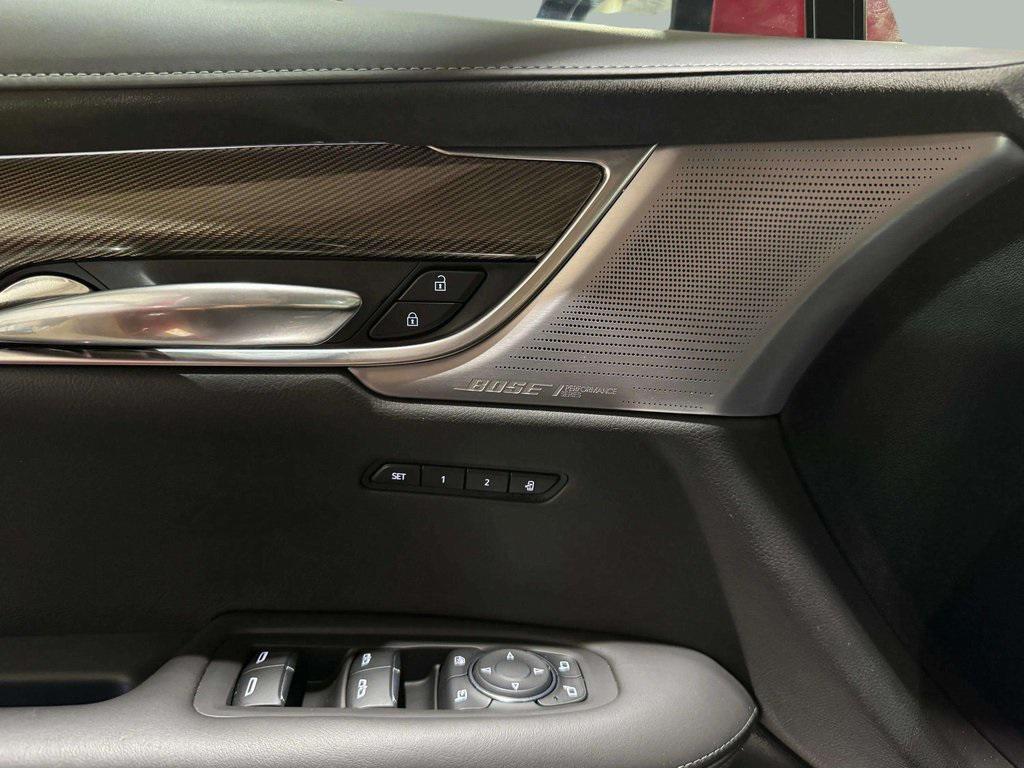 used 2024 Cadillac XT6 car, priced at $47,895