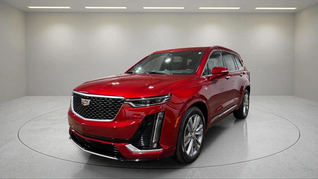 used 2024 Cadillac XT6 car, priced at $48,995