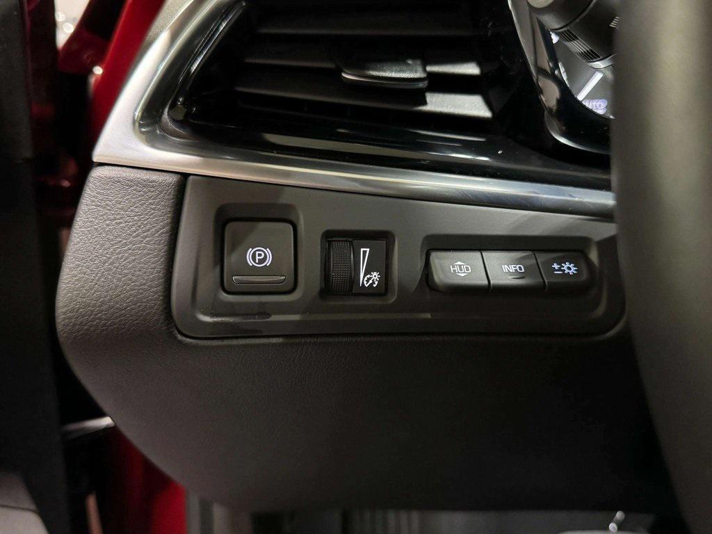 used 2024 Cadillac XT6 car, priced at $47,895