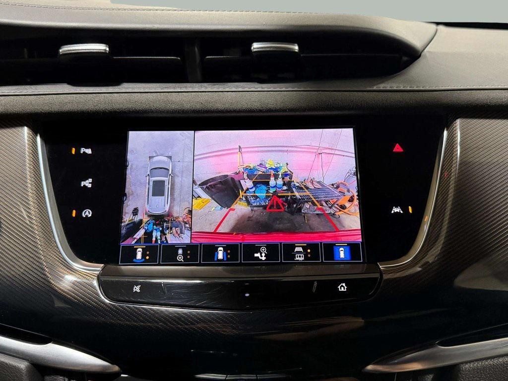 used 2024 Cadillac XT6 car, priced at $47,895