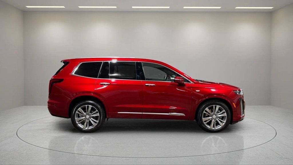 used 2024 Cadillac XT6 car, priced at $47,895