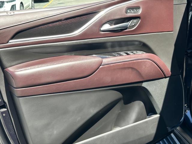 used 2021 Cadillac Escalade ESV car, priced at $61,995