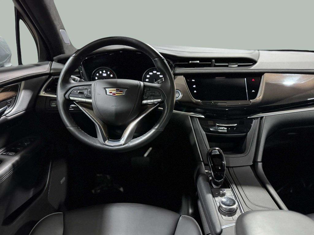 used 2024 Cadillac XT6 car, priced at $51,795