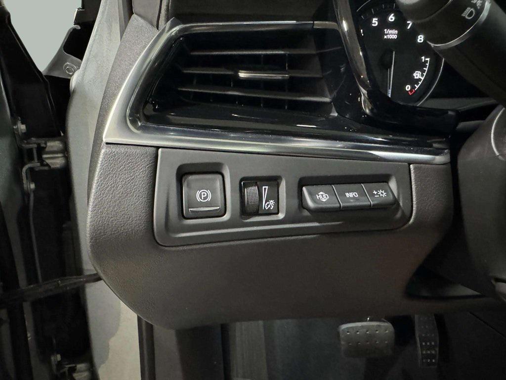 used 2024 Cadillac XT6 car, priced at $51,795