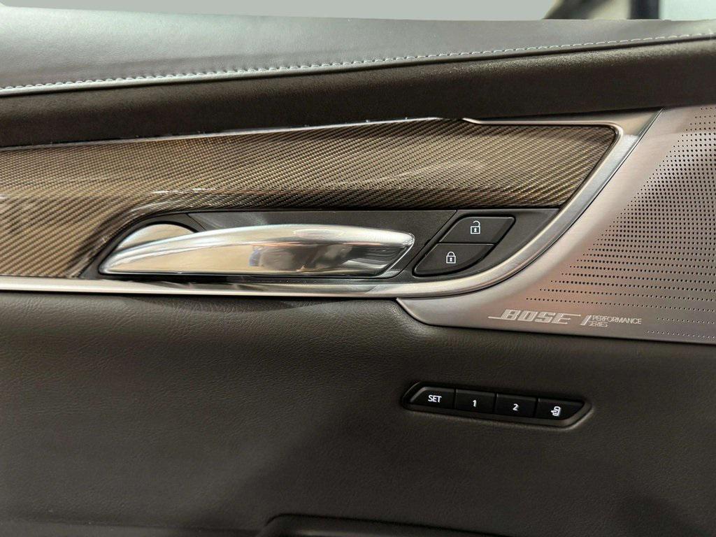 used 2024 Cadillac XT6 car, priced at $51,795