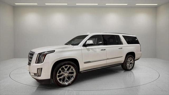 used 2020 Cadillac Escalade ESV car, priced at $49,495