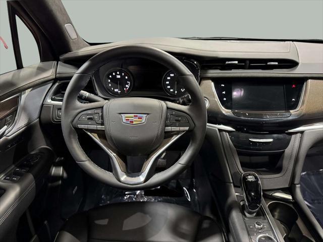 used 2024 Cadillac XT6 car, priced at $52,990