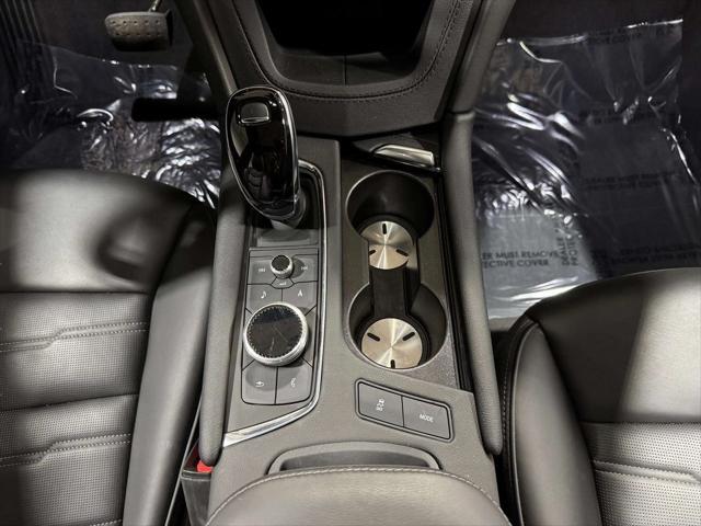 used 2024 Cadillac XT6 car, priced at $52,990