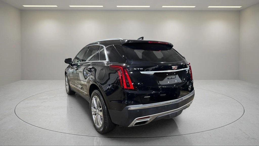 used 2023 Cadillac XT5 car, priced at $43,995