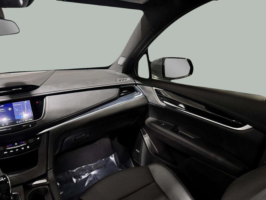used 2025 Cadillac XT5 car, priced at $49,996