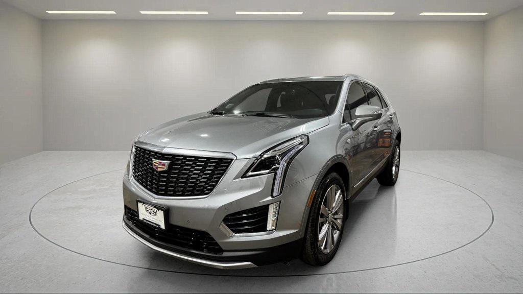 used 2025 Cadillac XT5 car, priced at $49,996