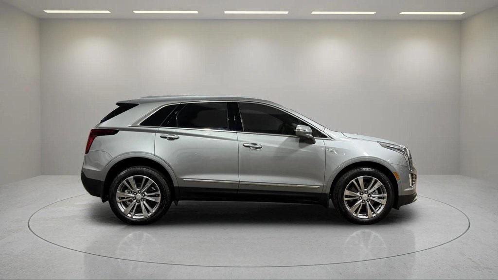 used 2025 Cadillac XT5 car, priced at $49,996