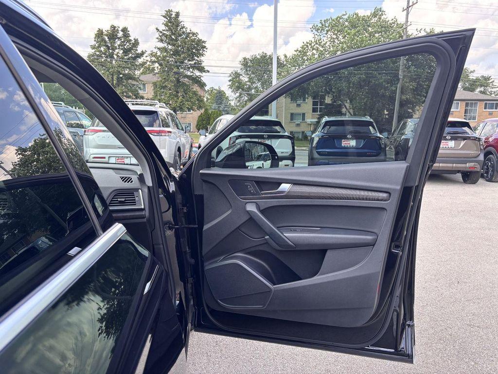 used 2020 Audi Q5 car, priced at $22,366