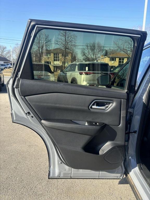 new 2025 Nissan Rogue car, priced at $41,456