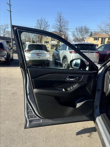 new 2025 Nissan Rogue car, priced at $43,450