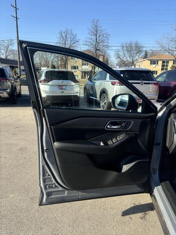 new 2025 Nissan Rogue car, priced at $41,456