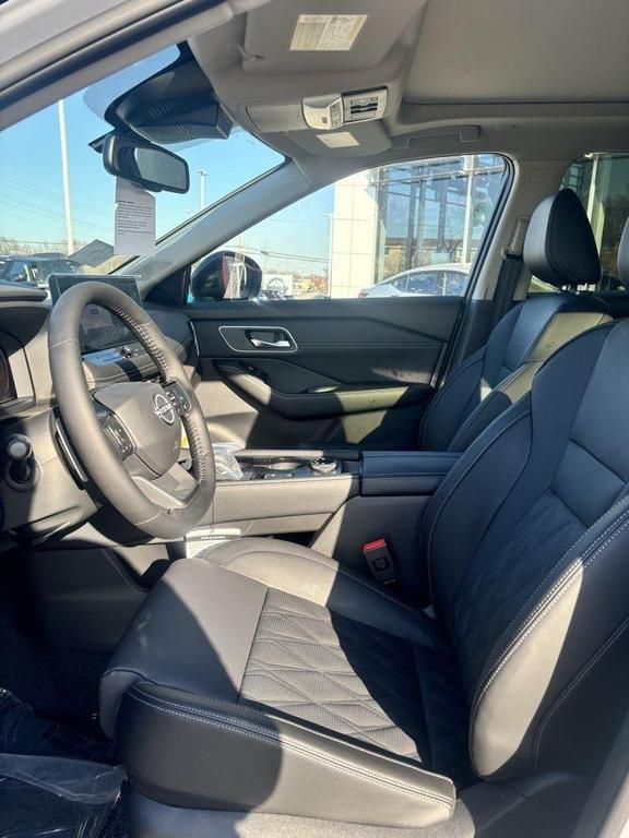 new 2025 Nissan Rogue car, priced at $41,456