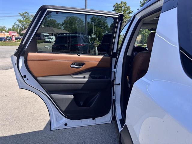 new 2025 Nissan Pathfinder car, priced at $52,035