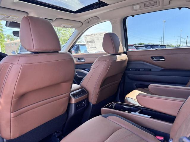 new 2025 Nissan Pathfinder car, priced at $52,035