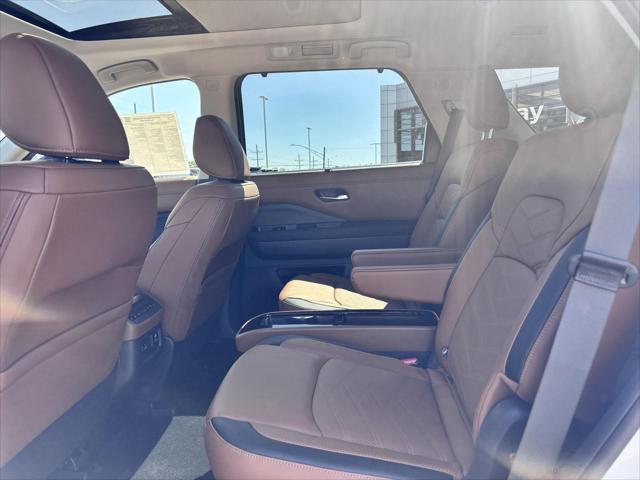 new 2025 Nissan Pathfinder car, priced at $52,035