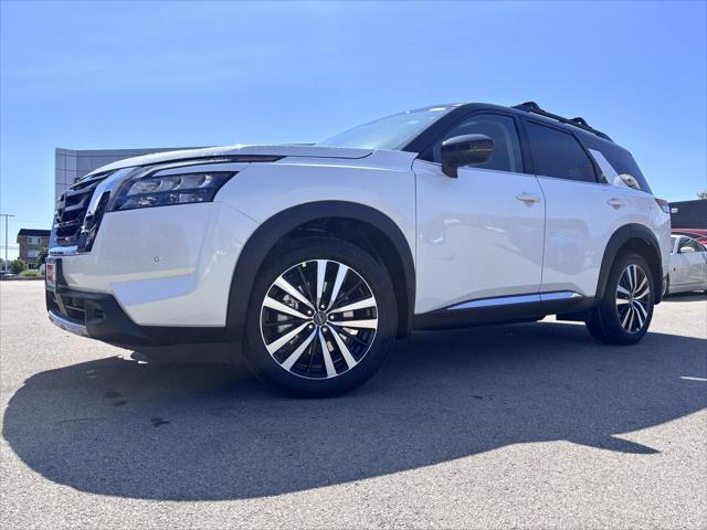 new 2025 Nissan Pathfinder car, priced at $55,035