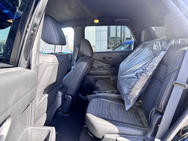 new 2025 Nissan Pathfinder car, priced at $44,750