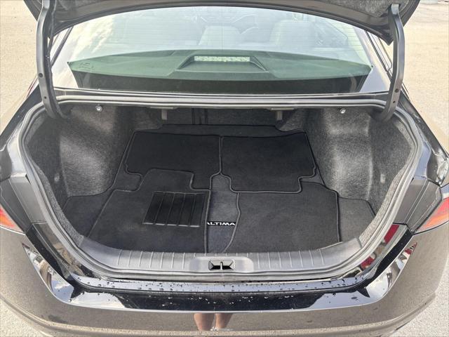 used 2023 Nissan Altima car, priced at $18,999