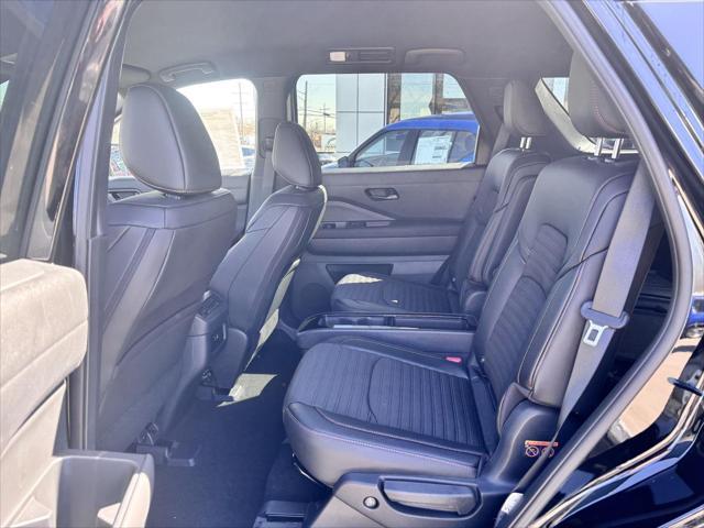 new 2025 Nissan Pathfinder car, priced at $44,925