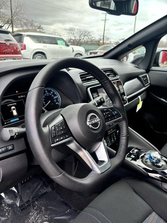 new 2025 Nissan Leaf car, priced at $34,897