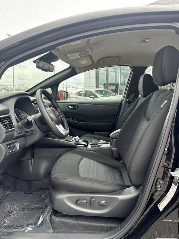 new 2025 Nissan Leaf car, priced at $34,897