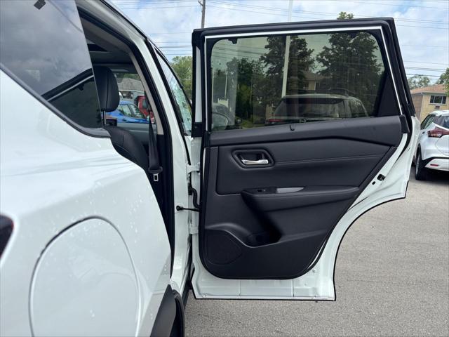new 2025 Nissan Rogue car, priced at $44,825