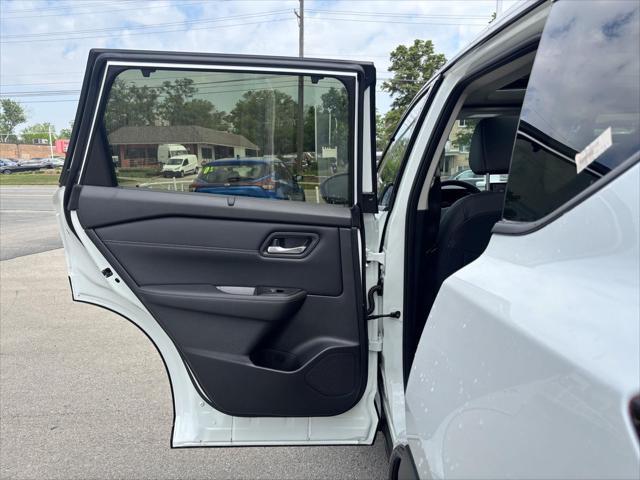 new 2025 Nissan Rogue car, priced at $44,825