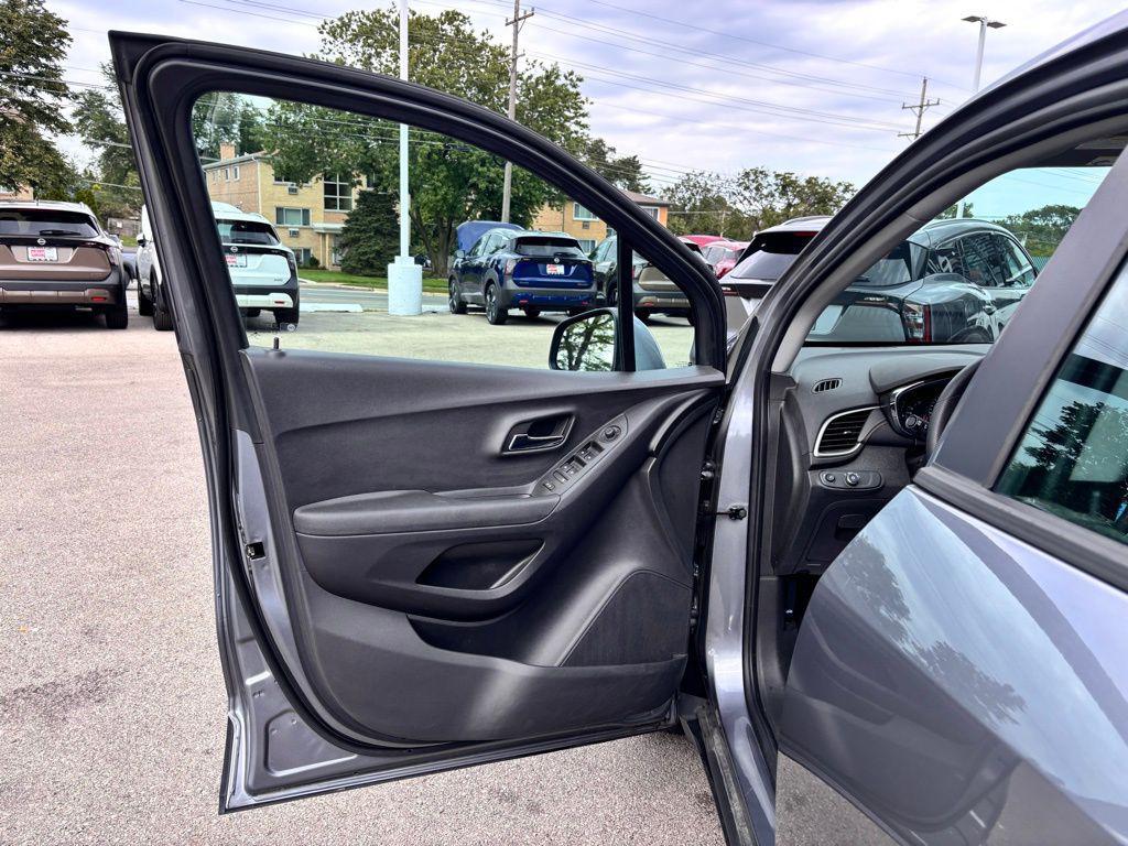 used 2020 Chevrolet Trax car, priced at $15,687