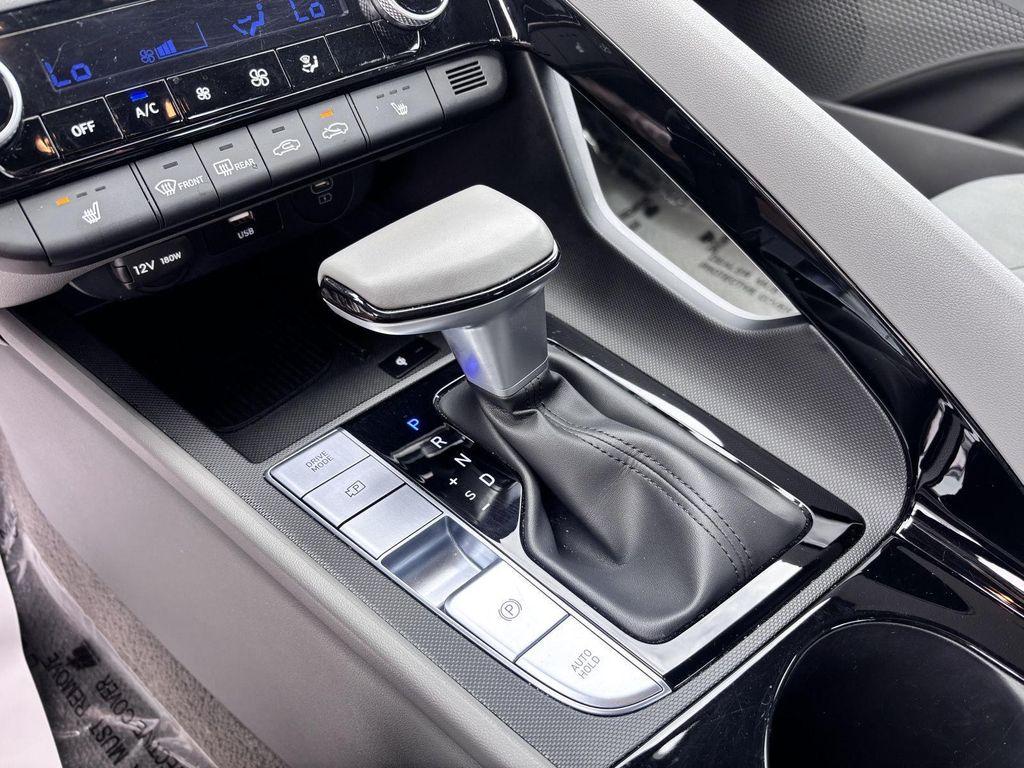 used 2025 Hyundai Elantra car, priced at $21,487
