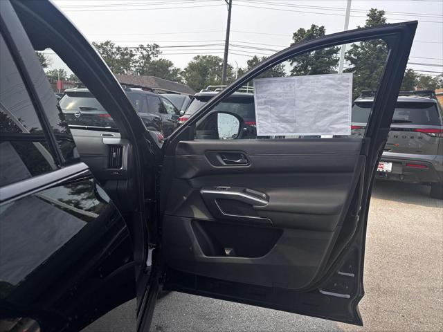 new 2025 Nissan Pathfinder car, priced at $46,505