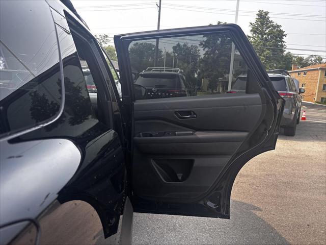new 2025 Nissan Pathfinder car, priced at $46,505