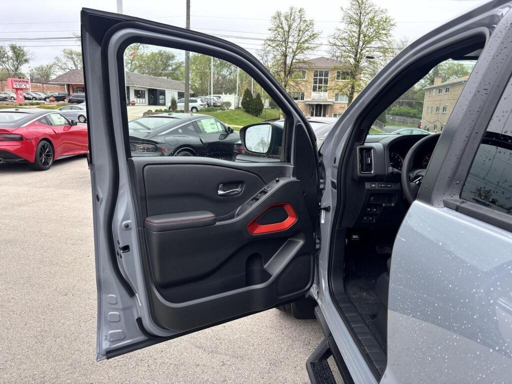 new 2025 Nissan Frontier car, priced at $39,129