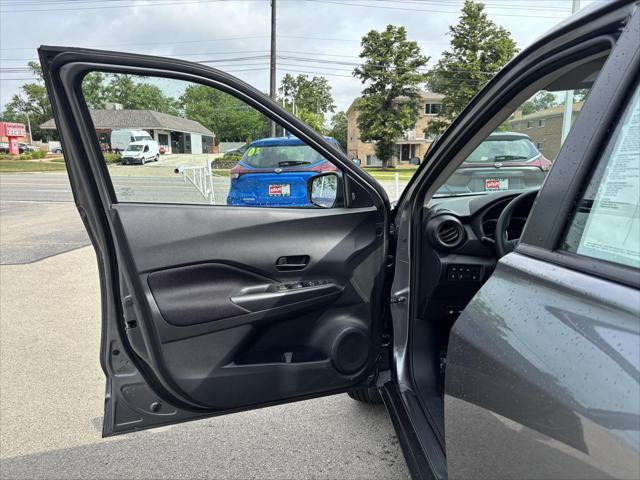 new 2025 Nissan Kicks car, priced at $22,057
