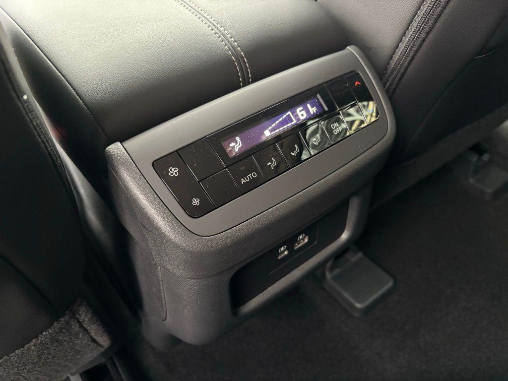 new 2025 Nissan Pathfinder car, priced at $37,969