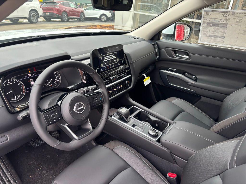 new 2025 Nissan Pathfinder car, priced at $37,969