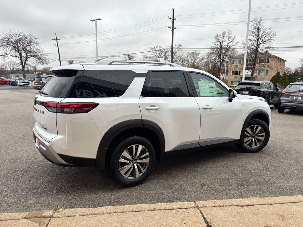 new 2025 Nissan Pathfinder car, priced at $37,969