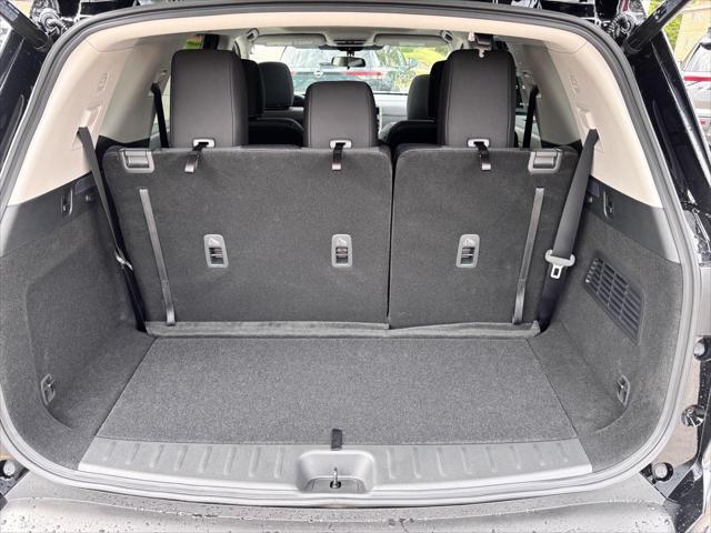 new 2025 Nissan Pathfinder car, priced at $45,190