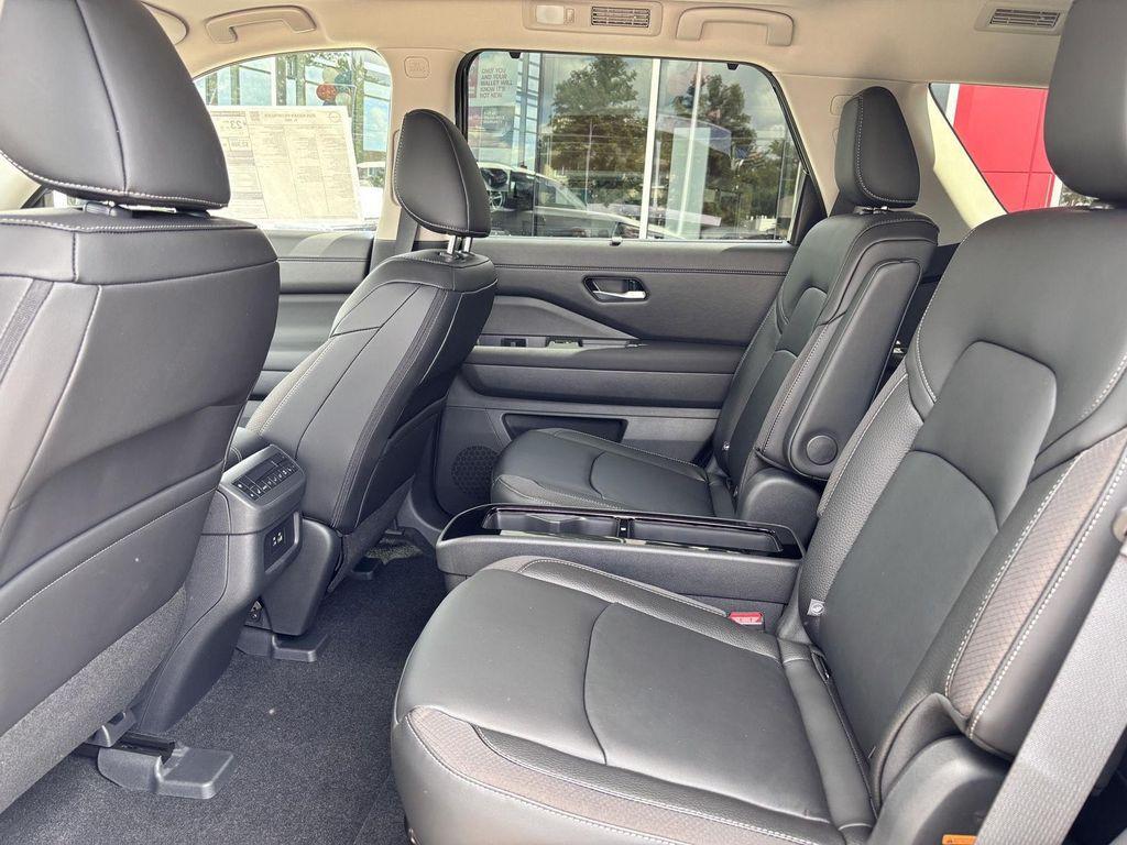 new 2025 Nissan Pathfinder car, priced at $45,839